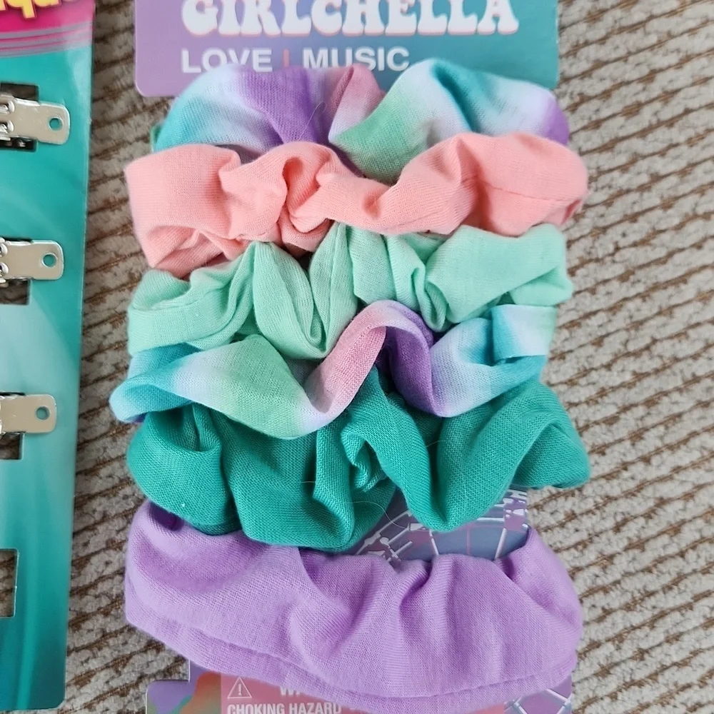 Hair Scrunchies, Clips